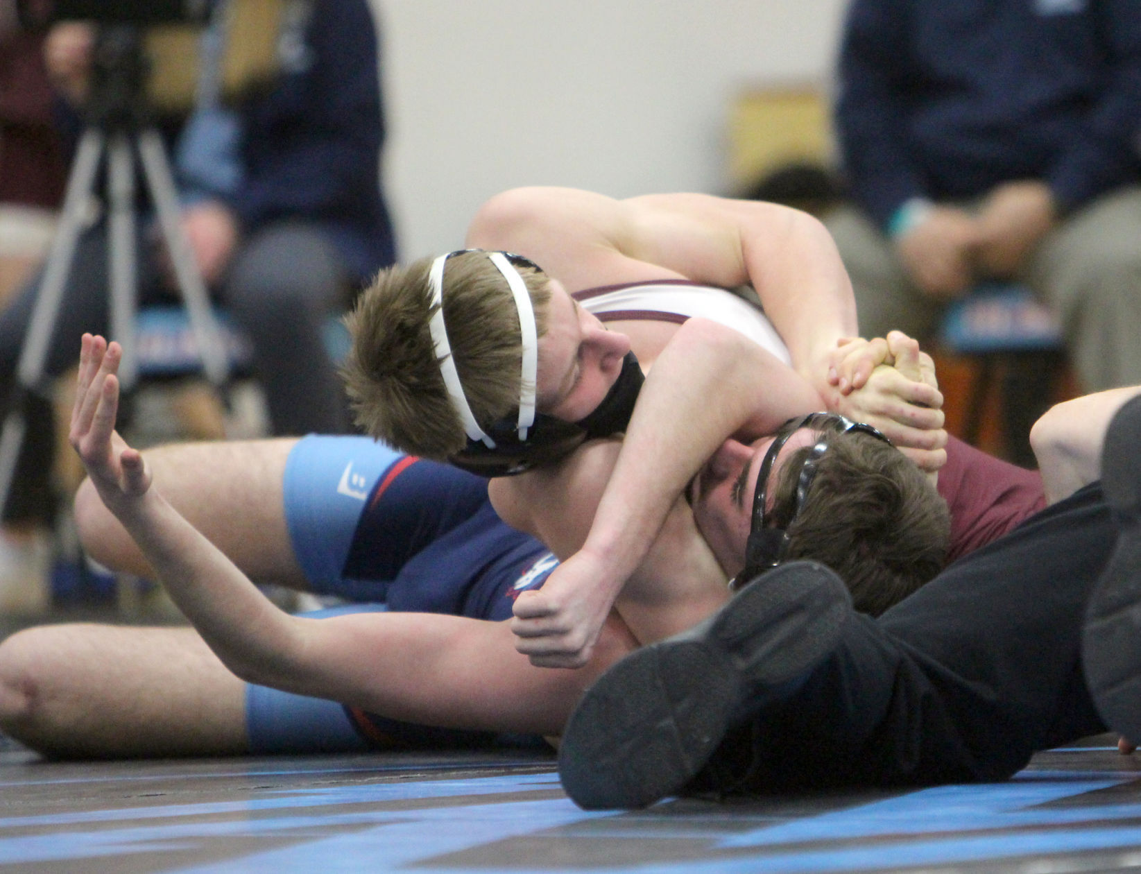 Division 1 prep wrestling sectionals at Eau Claire North 1-30-21